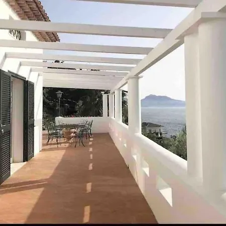 Merlo Maison Massa Lubrense